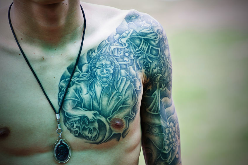 Männer brust motive tattoos 