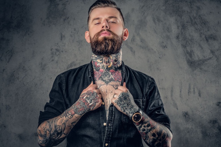 Rücken männer motive tattoo für Tattoo am